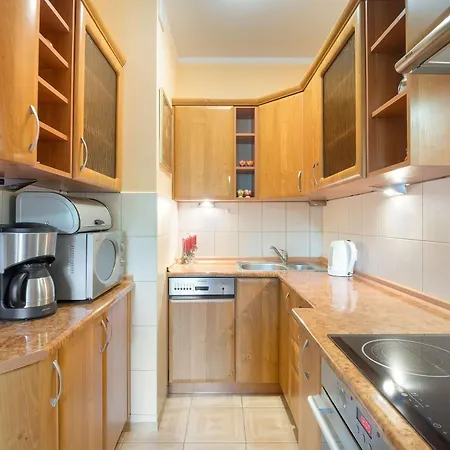 Two-level With Parking Near Downtown By Renters アパート *