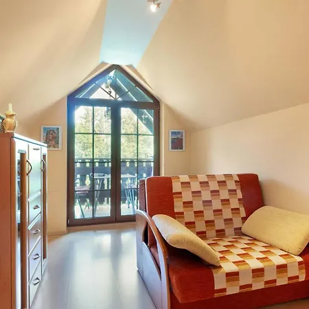 Two-level With Parking Near Downtown By Renters アパート *