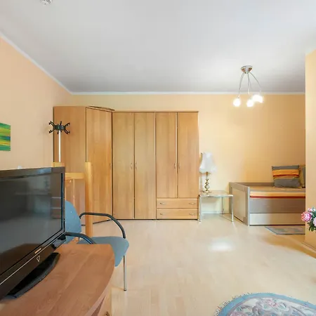 アパート Two-level With Parking Near Downtown By Renters